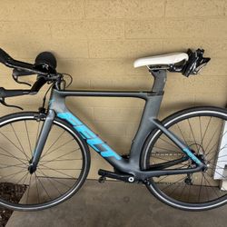 Felt B14 Triathlon Bike
