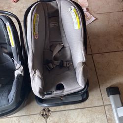 Chicco Infant Car seat 