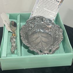 Arthur Court baby Set bunny Design