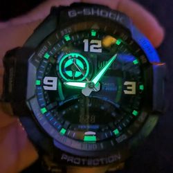 G-S-H-O-C-K SKY AVIATION GRAVITY MASTER WITH SAPPHIRE CRYSTAL