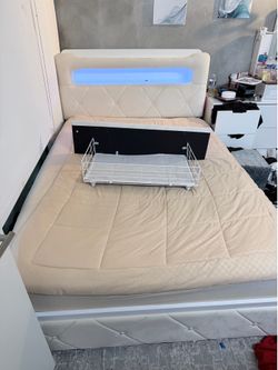 Full bed come with mattress