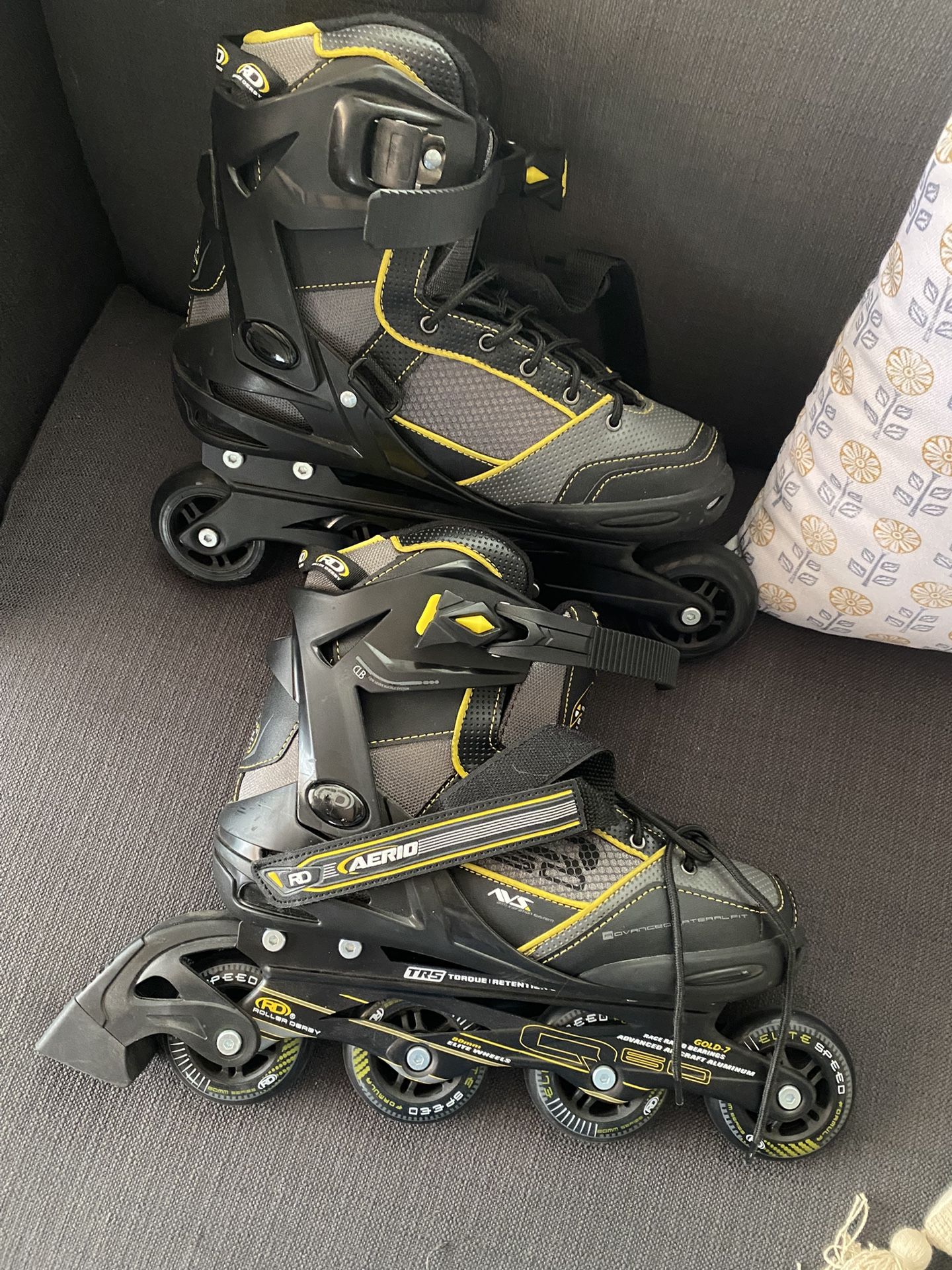 Adult Skates