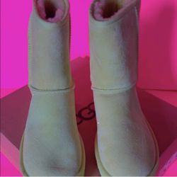 Uggs Boots Size 7 