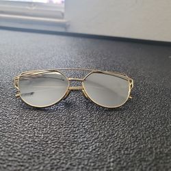 Ladies Sunglasses.