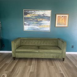 Green Sofa 