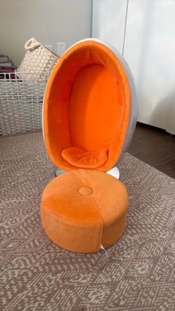 American girl Julie egg chair and ottoman