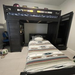 Spacious Twin Bunk Beds