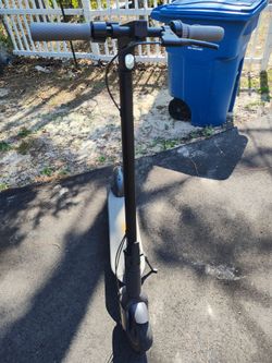 Segway Ninebot Max Adult Electric KickScooter