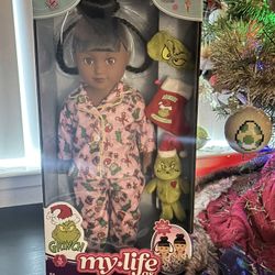 My Life As Grinch Doll!! 
