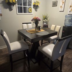Tall 4 Seat Dining Table