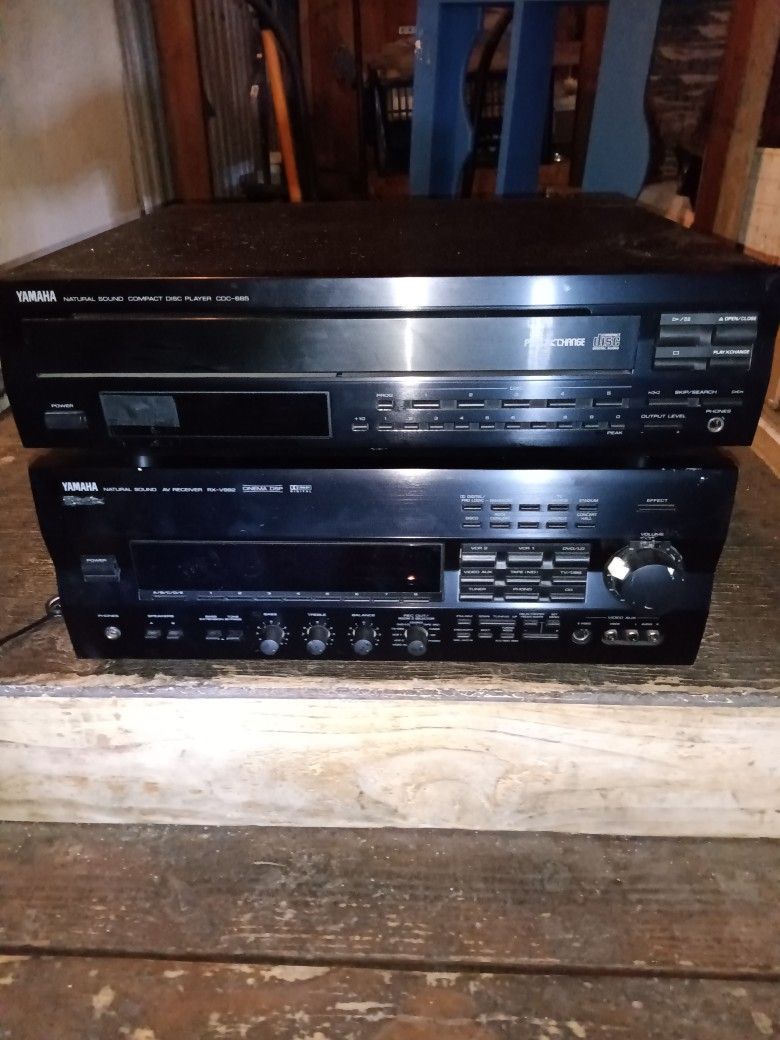 Yamaha Natural Sound Reciever AV Model # RX- 992 with CD Player # CDC 665