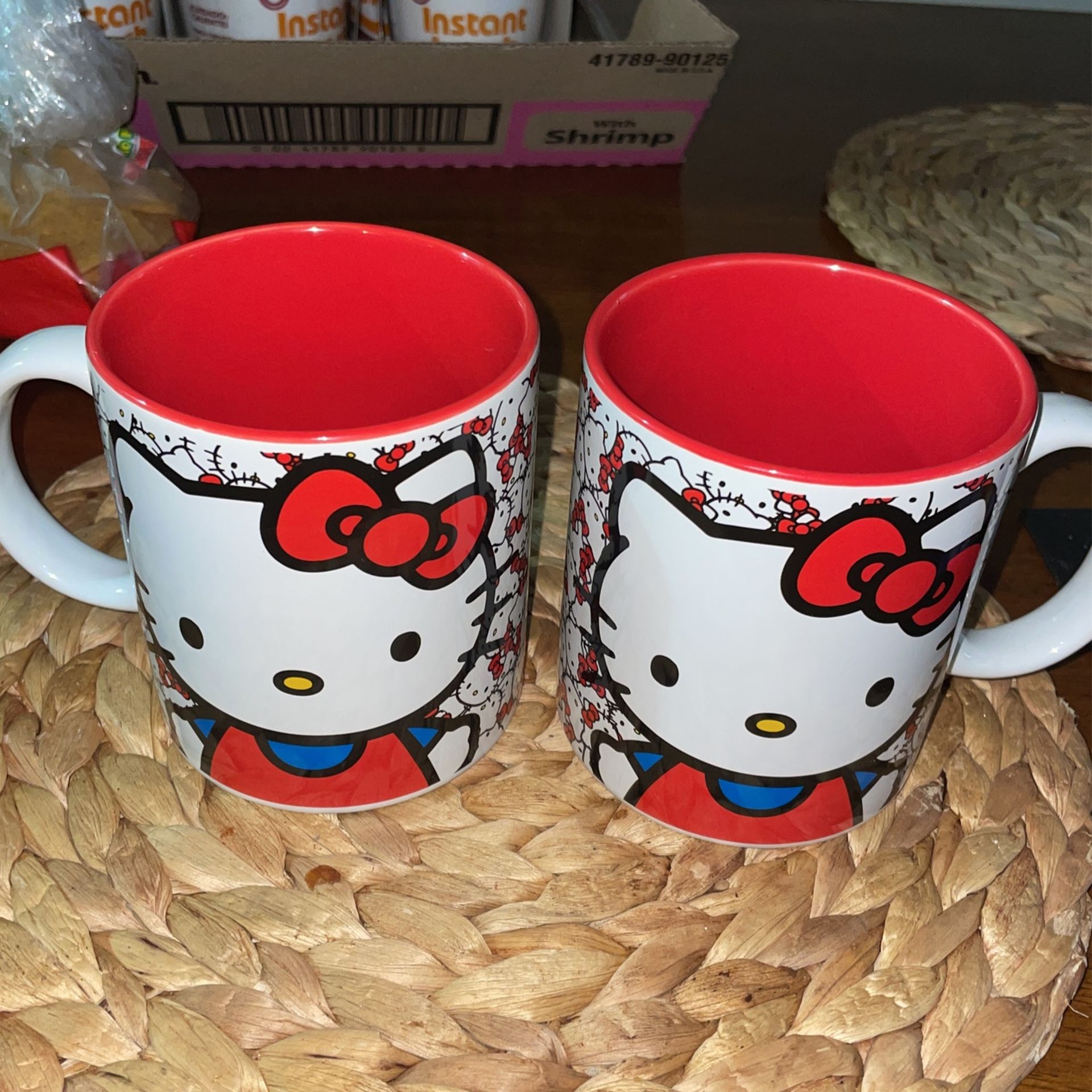 Hello Kitty Coffee Mug/cup (big)
