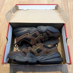 NIKE TECH HERA "CACOA WOW"