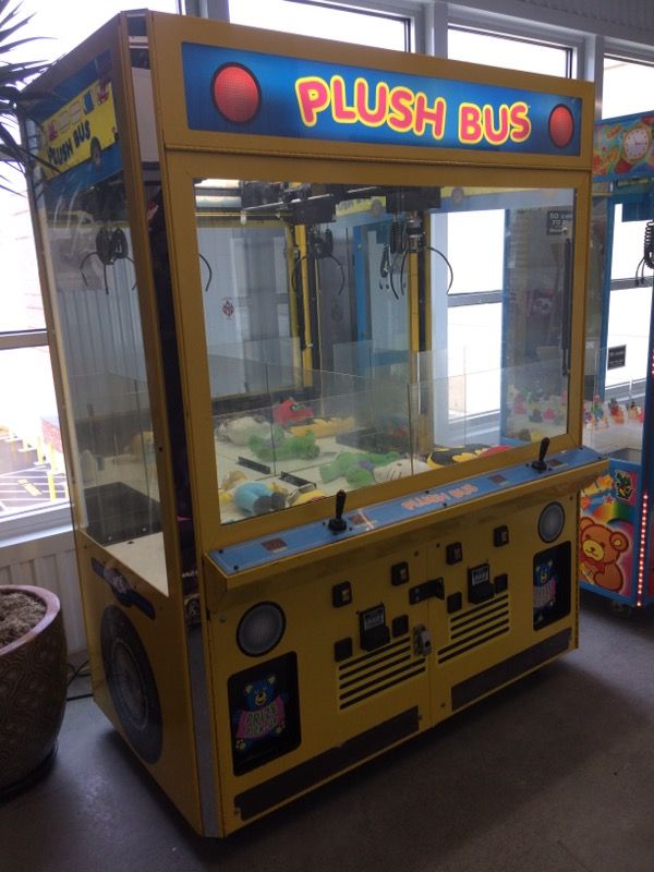 60" ICE Double Sided Plush Bus Crane/Claw Arcade Machine!