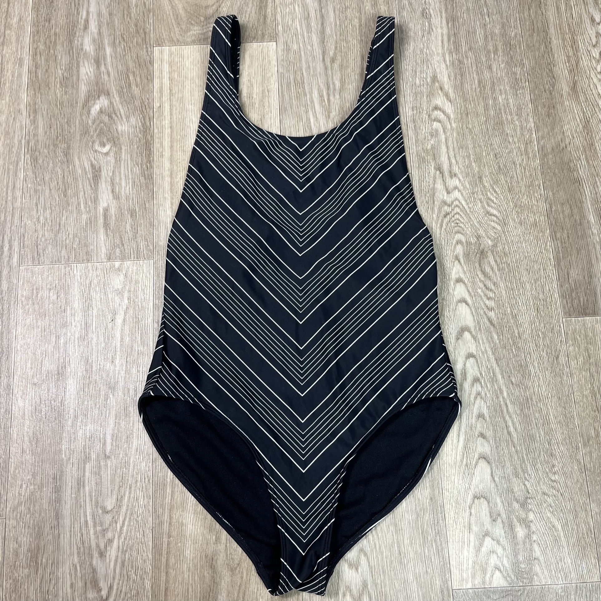 Athleta One Piece High Leg Black Chevron Bathing Suit 34B 34C