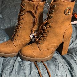 Boots Color Cogna  Size 7 1/2