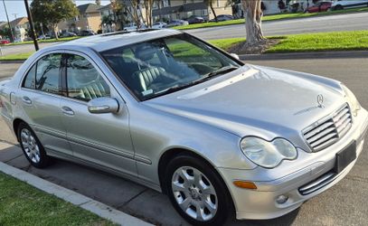 2005 Mercedes-Benz C-Class