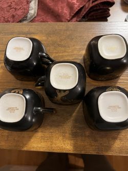 China Hand Painted Gold Cups & Saucers
