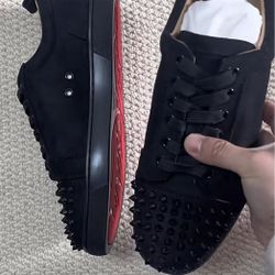 Red Bottoms. Suela Roja 