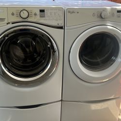 Whirlpool Washer And Gas Dryer 