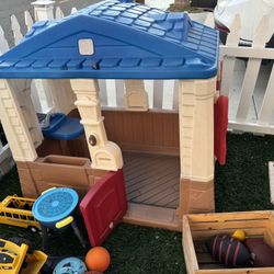 Step2 Play Cottage/ House And  Little Tikes Pick Up Truck 