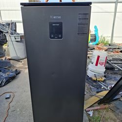 Small Refrigerator very good condition