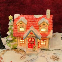 The Cratchits House For Santa Express Collection 