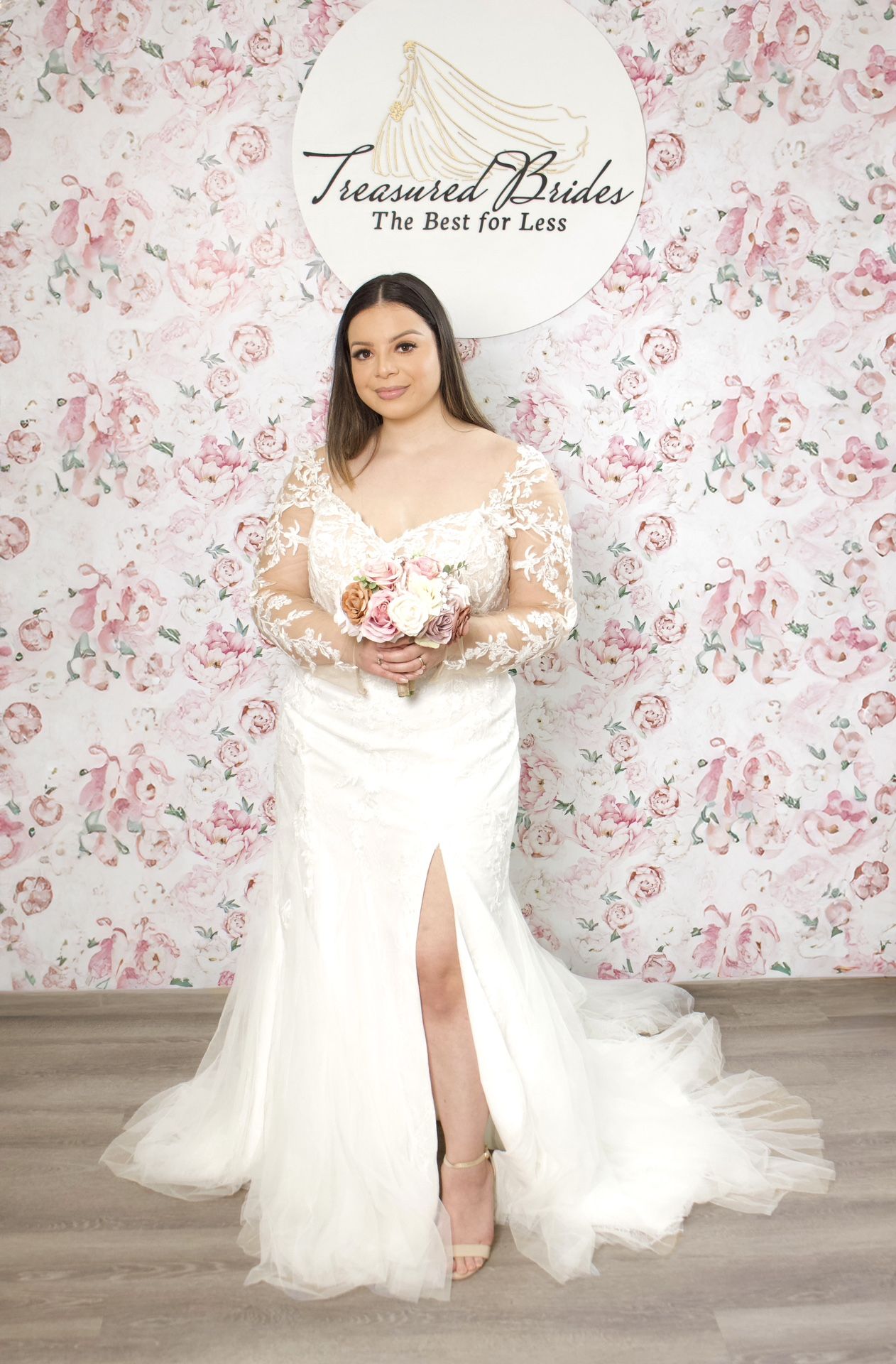 New Wedding Dress: Diana