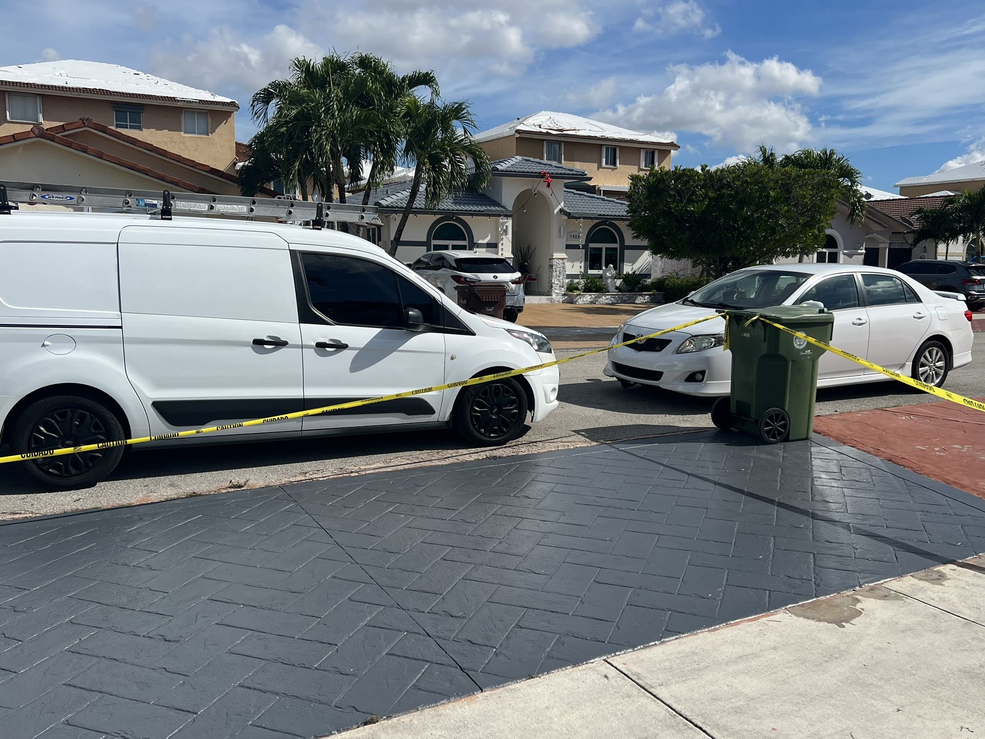 Driveway Concrete Re P A I N T