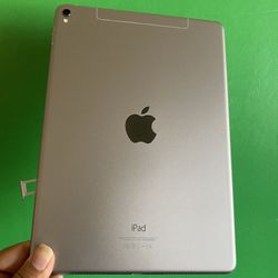 Apple IPad Pro 9.7” (Retina / Touch ID/ Latest IOS 15) 32GB WiFi + Cellular (AT&T, T-Mobile, Verizon etc) with Accesories (Apple Pen compatible)