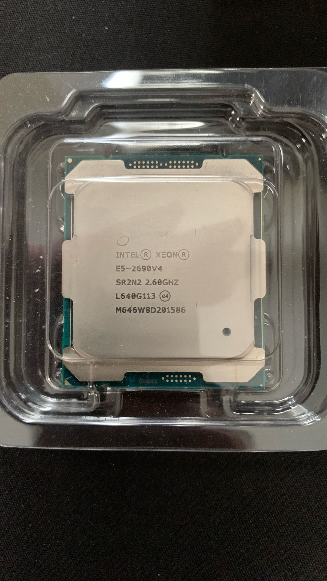 Intel Xeon E5-2690 v4