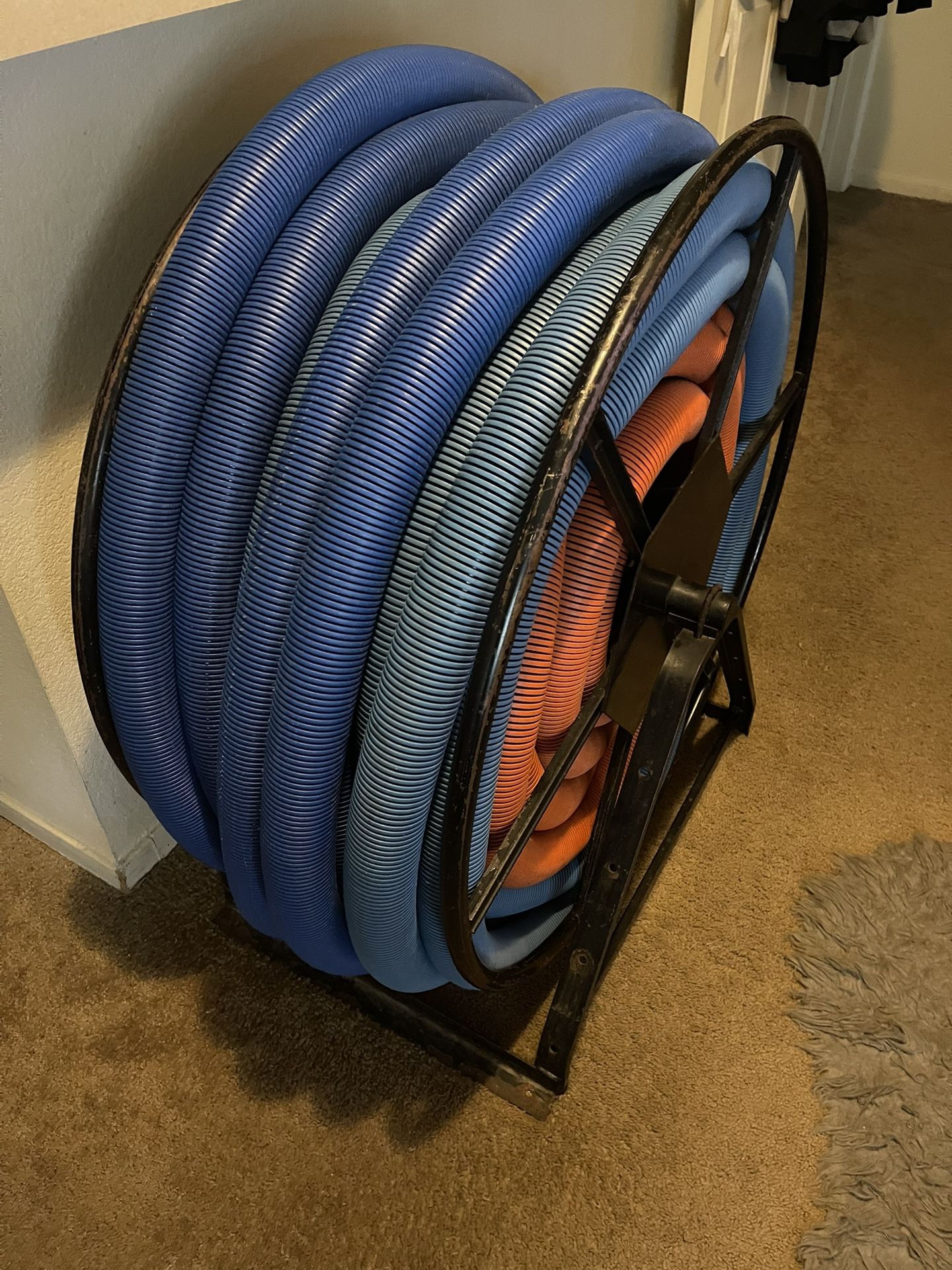 Carpet Cleaning Vacuum Hose Reel
