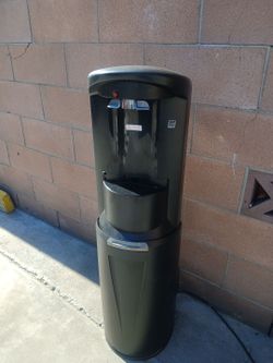 Water dispenser