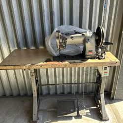 Sewing Machine Singer