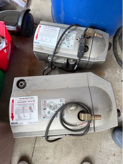 Becker oil-less rotary vane vacuum pumps