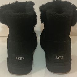 Women’s Black Ugg Boots