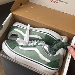 Vans Old Skool Sneakers In Green