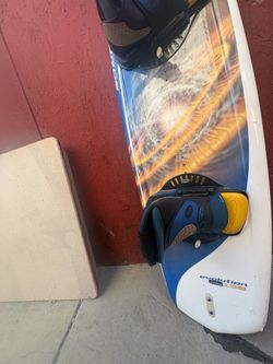 Wake board with size Medium boots