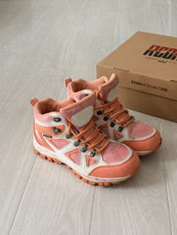 Size 5 Kids Snow Hiking Boots