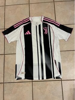 Adidas Juventus 2025/26 Home Soccer Jersey