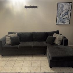 2 Piece Sectional Couch w/ Ottoman