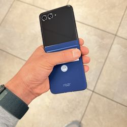 Moto Razr 2025 Verizon