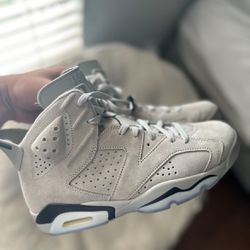 Georgetown 6’s Size 9