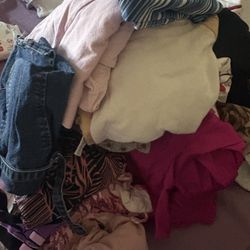 FREE WOMENS AND MENS CLOTHES