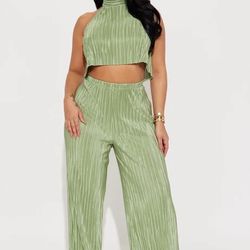 Green 2 Piece Set Size M/L