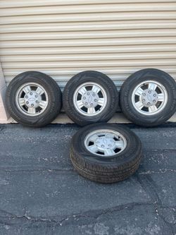 Chevy Wheels with Phantom A/P Tires – Set of 4