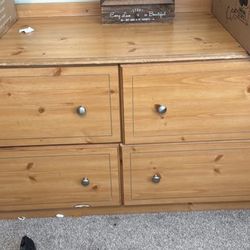 4 drawer wood dresser