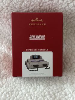 BRAND NEW. Hallmark SUPER NINTENDO NES CONSOLE ORNAMENT. 