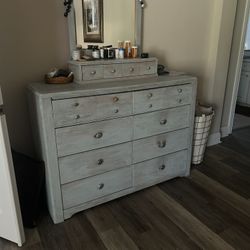 Trendy Blue Washed Bedroom Furniture 