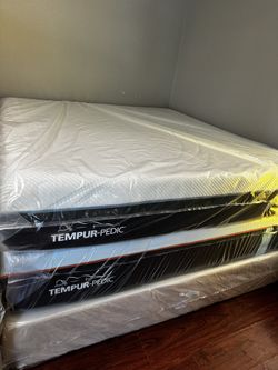 Tempur pedic king size matress